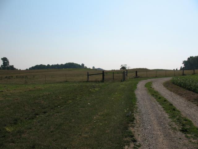 Corbett's Farm access road to picnic area2